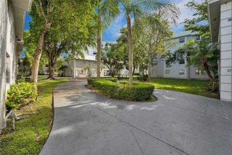 Copropriété à louer à Palmetto Bay, Floride: 2 chambres, 74.41 m2 № 1881883 - photo 21