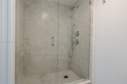 Купить кондоминиум в Майами, Флорида 1 спальня, 69.03м2, № 2044829 - фото 27