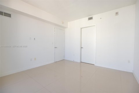 Купить кондоминиум в Майами, Флорида 1 спальня, 69.03м2, № 2044829 - фото 25