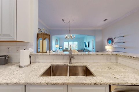Condo in Palm Coast, Florida, 3 bedrooms № 2302765 - photo 13