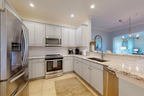 Condo in Palm Coast, Florida, 3 bedrooms № 2302765 - photo 11