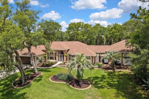 House in Homosassa, Florida 4 bedrooms, 205.78 sq.m. № 2156966 - photo 2