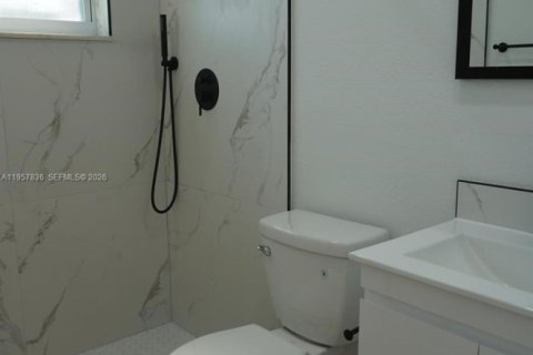 House in Homestead, Florida 4 bedrooms, 155.15 sq.m. № 2011679 - photo 21