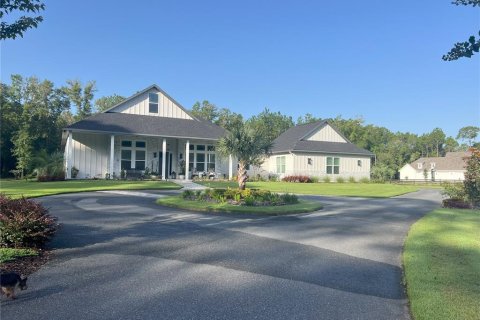 House in Alachua, Florida 4 bedrooms, 359.35 sq.m. № 2099404