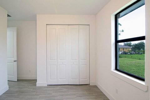 Villa ou maison à louer à Port Charlotte, Floride: 4 chambres, 161.93 m2 № 2157033 - photo 18
