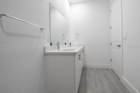 Villa ou maison à louer à Port Charlotte, Floride: 4 chambres, 161.93 m2 № 2157033 - photo 15