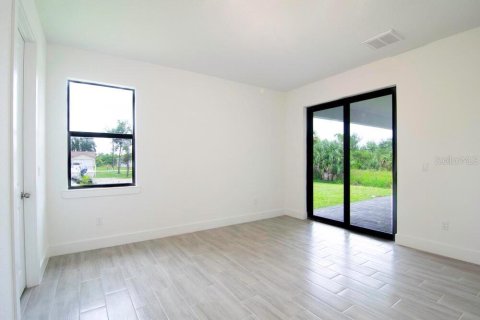 Villa ou maison à louer à Port Charlotte, Floride: 4 chambres, 161.93 m2 № 2157033 - photo 12