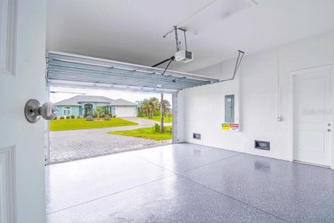 Villa ou maison à louer à Port Charlotte, Floride: 4 chambres, 161.93 m2 № 2157033 - photo 22