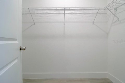 Villa ou maison à louer à Port Charlotte, Floride: 4 chambres, 161.93 m2 № 2157033 - photo 16