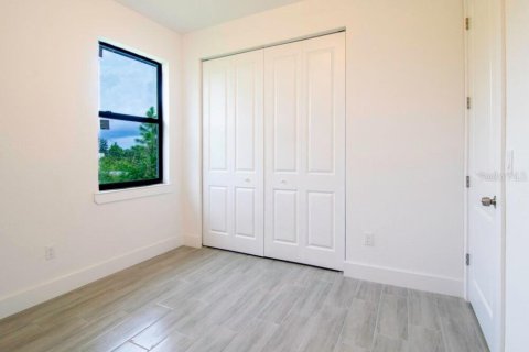 Villa ou maison à louer à Port Charlotte, Floride: 4 chambres, 161.93 m2 № 2157033 - photo 19
