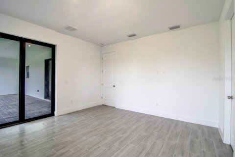 Villa ou maison à louer à Port Charlotte, Floride: 4 chambres, 161.93 m2 № 2157033 - photo 13