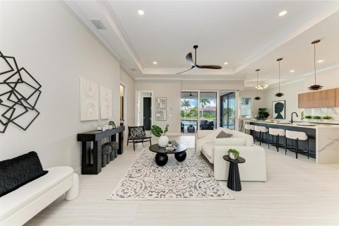 Villa ou maison à vendre à Punta Gorda, Floride: 4 chambres, 242.1 m2 № 2142231 - photo 13