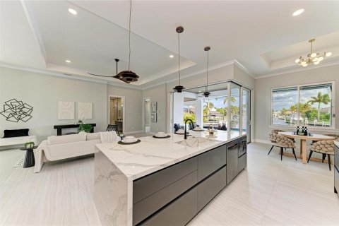 Villa ou maison à vendre à Punta Gorda, Floride: 4 chambres, 242.1 m2 № 2142231 - photo 29