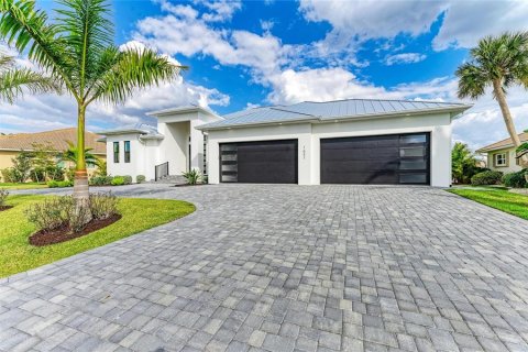 Villa ou maison à vendre à Punta Gorda, Floride: 4 chambres, 242.1 m2 № 2142231 - photo 10