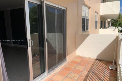 Купить кондоминиум в Норт-Бей-Виллидж, Флорида 1 спальня, 75.9м2, № 1955488 - фото 19