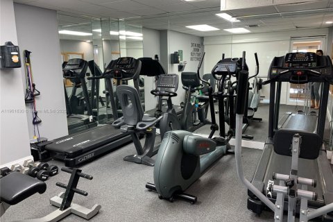 Купить кондоминиум в Норт-Бей-Виллидж, Флорида 1 спальня, 75.9м2, № 1955488 - фото 29