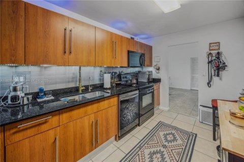 Condominio en venta en Hollywood, Florida, 2 dormitorios, 119.66 m2 № 1797105 - foto 20