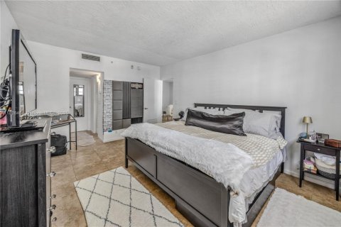 Condominio en venta en Hollywood, Florida, 2 dormitorios, 119.66 m2 № 1797105 - foto 23