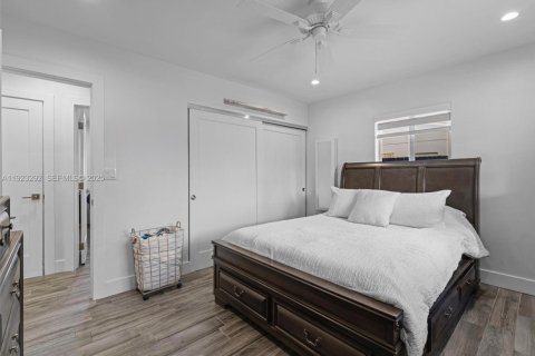 Casa en venta en Miami, Florida, 3 dormitorios, 111.67 m2 № 1982280 - foto 25