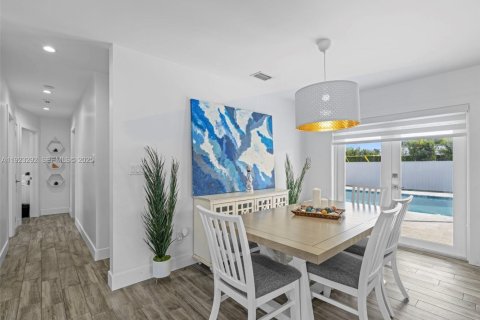 Casa en venta en Miami, Florida, 3 dormitorios, 111.67 m2 № 1982280 - foto 6