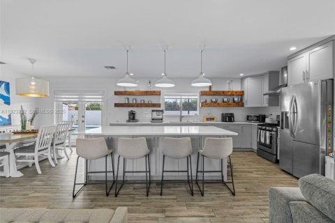 Casa en venta en Miami, Florida, 3 dormitorios, 111.67 m2 № 1982280 - foto 11