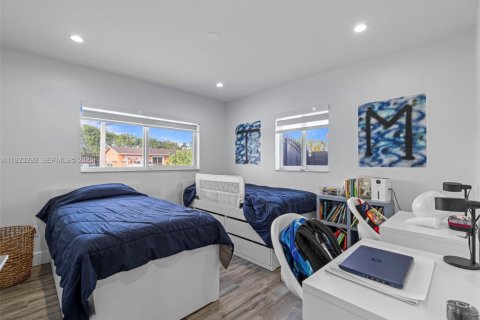 Casa en venta en Miami, Florida, 3 dormitorios, 111.67 m2 № 1982280 - foto 23