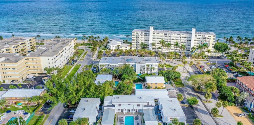 Condo in Deerfield Beach, Florida, 2 bedrooms № 1182622