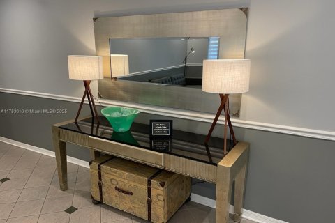 Condominio en venta en Miami Beach, Florida, 2 dormitorios, 99.41 m2 № 1504717 - foto 5