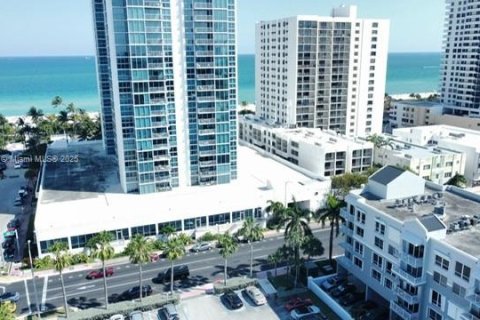 Condominio en venta en Miami Beach, Florida, 2 dormitorios, 99.41 m2 № 1504717 - foto 13