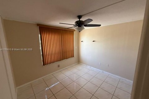 Condominio en venta en Miami Beach, Florida, 2 dormitorios, 99.41 m2 № 1504717 - foto 25