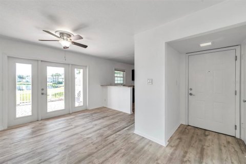Copropriété à vendre à Saint Petersburg, Floride: 2 chambres, 94.57 m2 № 1528564 - photo 3