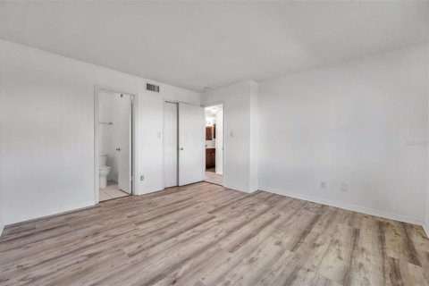 Copropriété à vendre à Saint Petersburg, Floride: 2 chambres, 94.57 m2 № 1528564 - photo 17