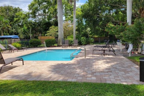 Condominio en alquiler en Sarasota, Florida, 2 dormitorios, 91.23 m2 № 1771322 - foto 20