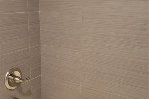 Condominio en alquiler en Sarasota, Florida, 2 dormitorios, 91.23 m2 № 1771322 - foto 17