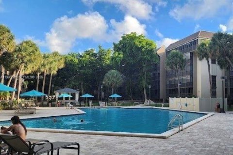 Condominio en venta en Hollywood, Florida, 2 dormitorios, 128.48 m2 № 2058306 - foto 30