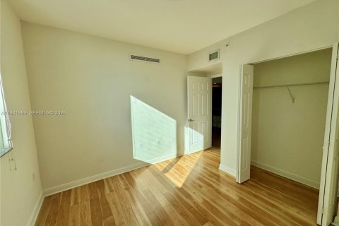 Condominio en alquiler en Hallandale Beach, Florida, 2 dormitorios, 97.73 m2 № 2024736 - foto 15