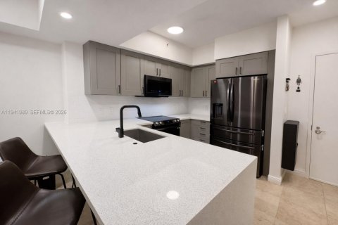 Condominio en alquiler en Hallandale Beach, Florida, 2 dormitorios, 97.73 m2 № 2024736 - foto 4