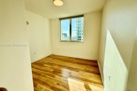 Condominio en alquiler en Hallandale Beach, Florida, 2 dormitorios, 97.73 m2 № 2024736 - foto 14