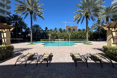 Condominio en alquiler en Hallandale Beach, Florida, 2 dormitorios, 97.73 m2 № 2024736 - foto 20