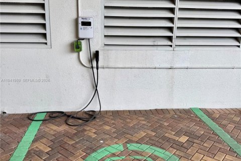 Condominio en alquiler en Hallandale Beach, Florida, 2 dormitorios, 97.73 m2 № 2024736 - foto 24