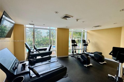 Condominio en alquiler en Hallandale Beach, Florida, 2 dormitorios, 97.73 m2 № 2024736 - foto 28