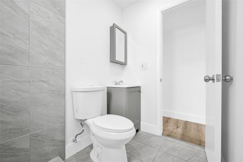 Villa ou maison à vendre à Hialeah, Floride: 4 chambres, 135.82 m2 № 1956637 - photo 23