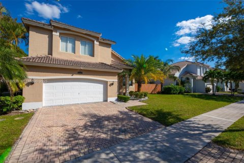 House in Homestead, Florida 4 bedrooms, 216.09 sq.m. № 1976403 - photo 2