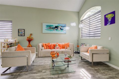 House in Homestead, Florida 4 bedrooms, 216.09 sq.m. № 1976403 - photo 6