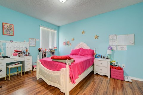 House in Homestead, Florida 4 bedrooms, 216.09 sq.m. № 1976403 - photo 18