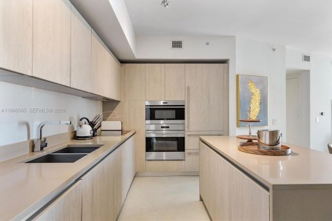 Copropriété à vendre à Hollywood, Floride: 1 chambre, 78.13 m2 № 2255132 - photo 9