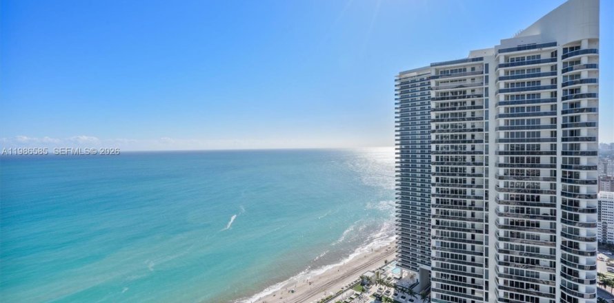 Condo à Hollywood, Floride, 1 chambre  № 2255132