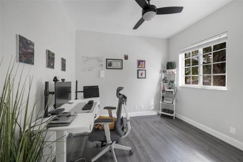 Touwnhouse à louer à Oakland Park, Floride: 3 chambres, 140.65 m2 № 2387835 - photo 13