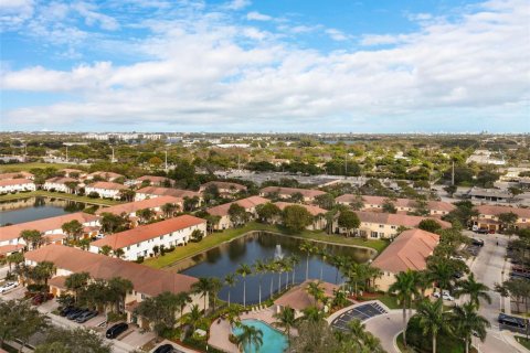 Touwnhouse à louer à Oakland Park, Floride: 3 chambres, 140.65 m2 № 2387835 - photo 25