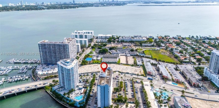 Condominio en North Bay Village, Florida, 1 dormitorio № 1984006